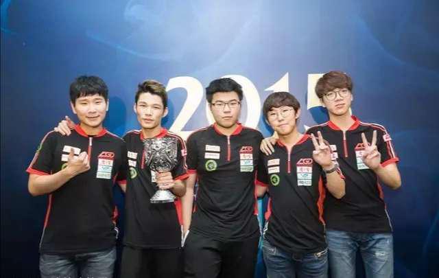 名字再次被 名字再次被